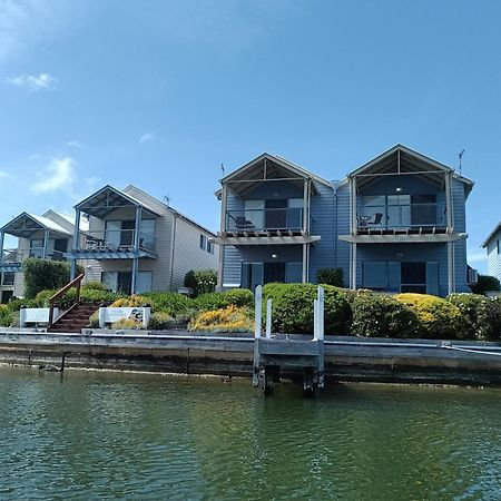 פיינסוויל Captains Cove Resort - Waterfront Apartments מראה חיצוני תמונה