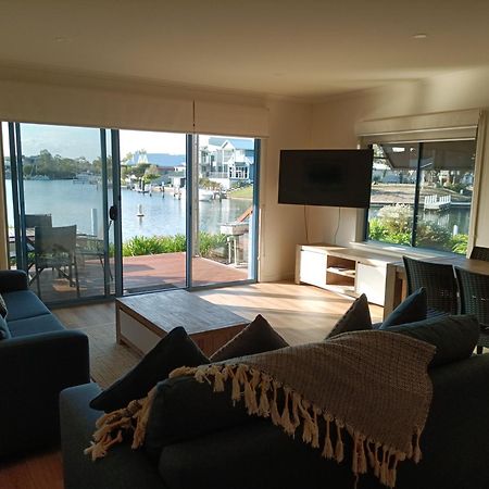 פיינסוויל Captains Cove Resort - Waterfront Apartments מראה חיצוני תמונה