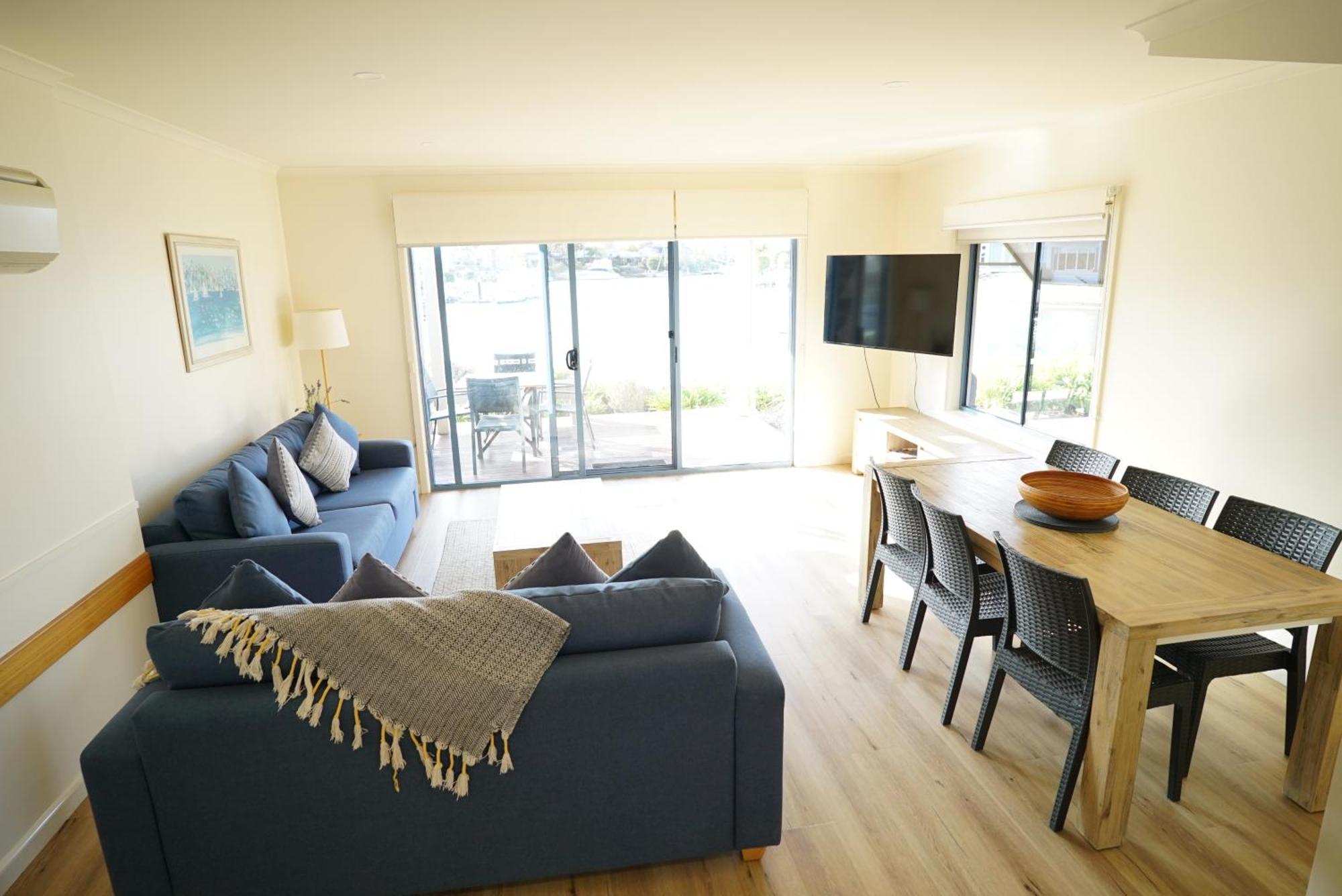 פיינסוויל Captains Cove Resort - Waterfront Apartments מראה חיצוני תמונה